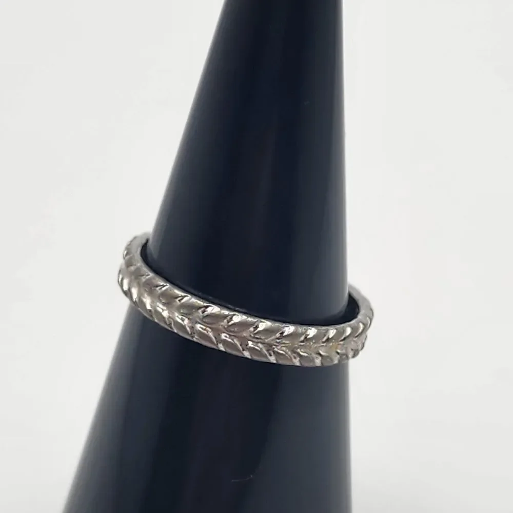 Vintage Uncas Silver Tone Ring (7)